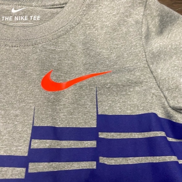 Nike Kids Grey and Blue Graphic T-Shirt - Picture 2 of 5